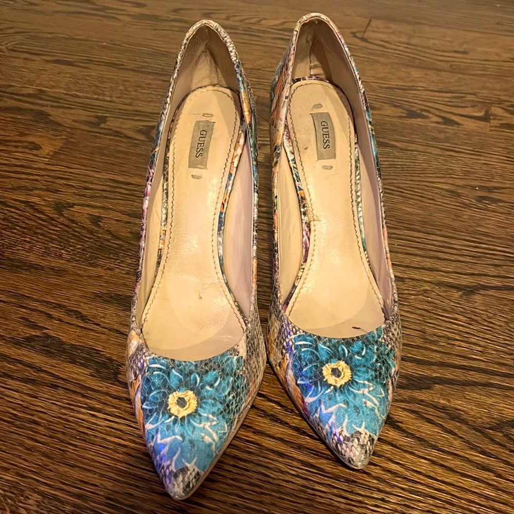 Vintage guess heels